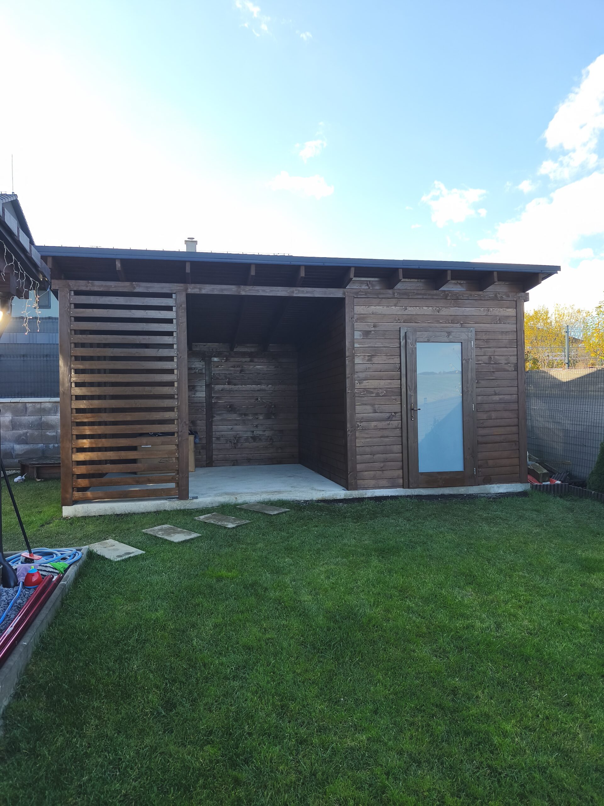 Altánky a terasy 75